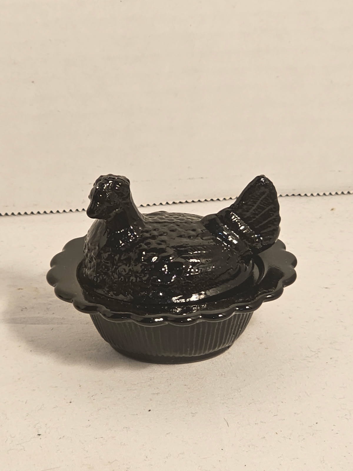 Small Black Ebony Mosser Glass Hen On Nest Slat Dip.