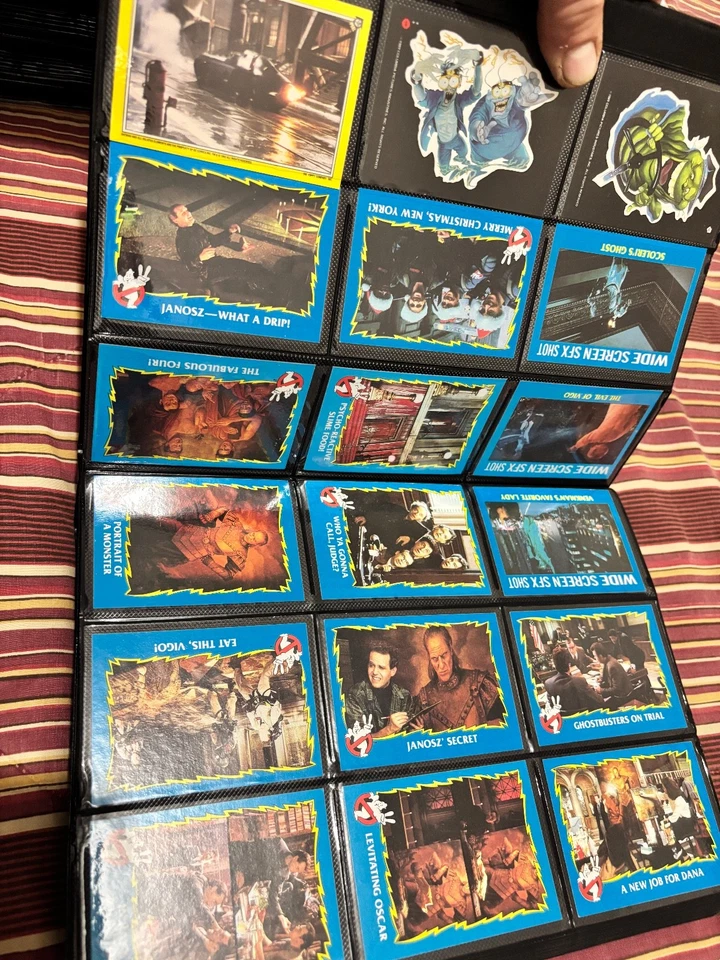 Colección de tarjetas de coleccionista no deportivas Foto 2 de 4