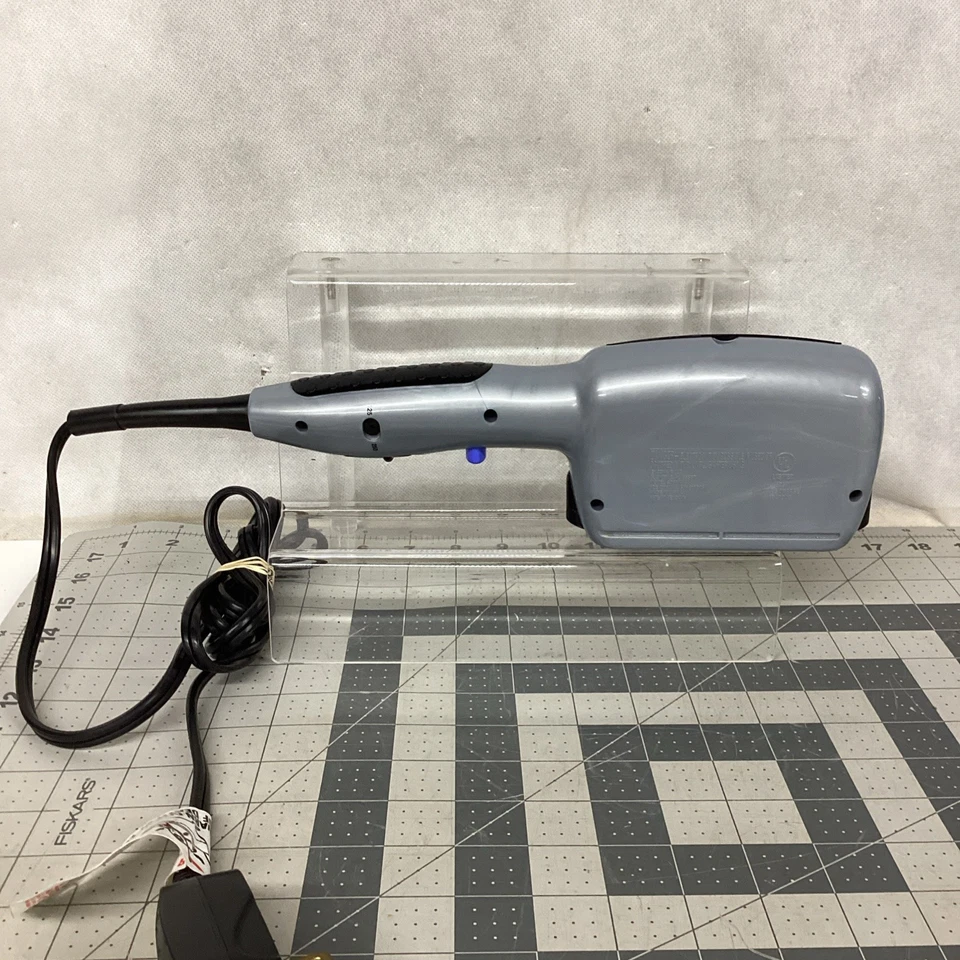 conair 1875 watt 3-in-1 styling hair dryer model sd6rn No Attachment Tested - Image 2 of 3