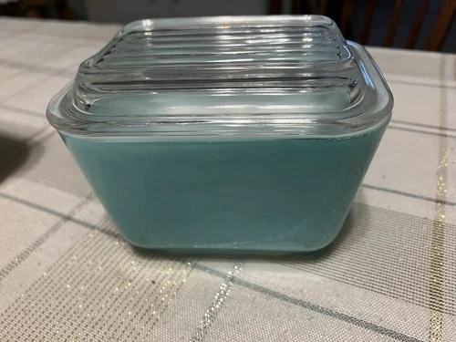 Vintage Pyrex Robin's Egg Blue Teal Turquoise Small Refrigerator Dish 501