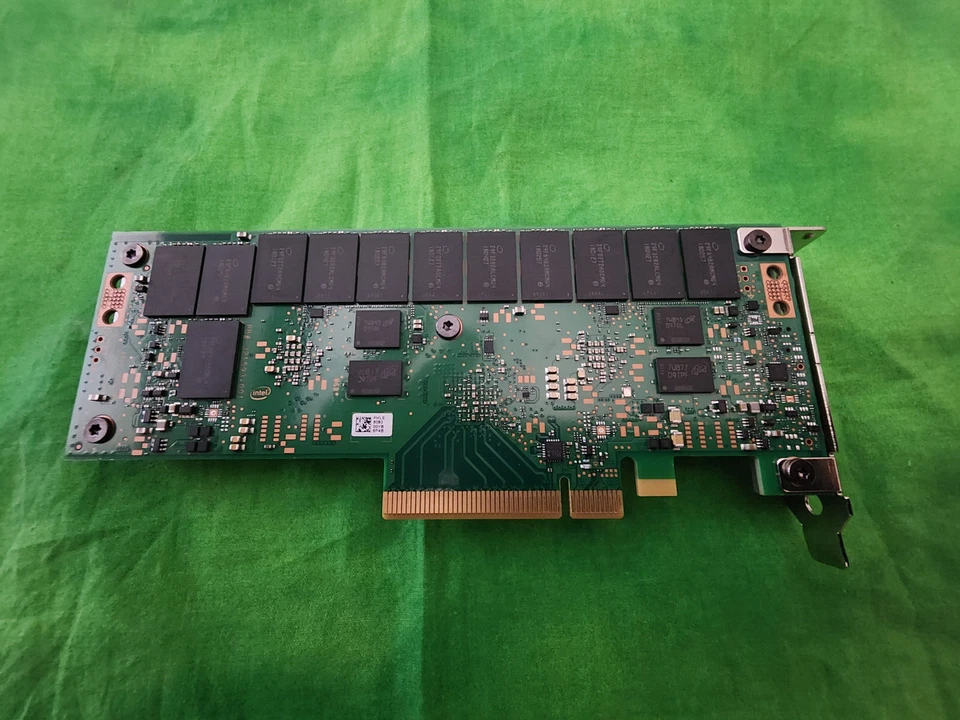 Intel DC P4608 Series 6.4TB HHHL PCIe NVMe TLC Oracle 7335943 SSDPECKE064T7S - Image 3 of 4