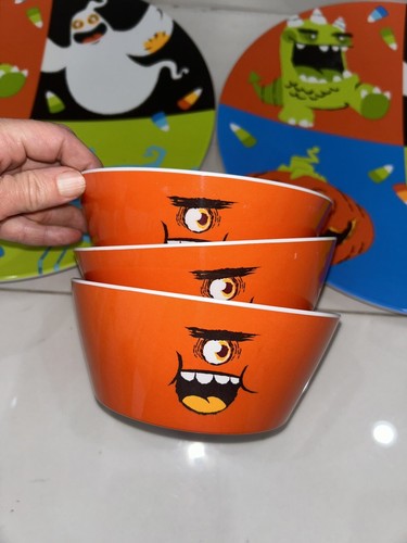 New Monster Madness Birthday Halloween Decorations 14 Inch Plastic Plates & Bowl - Picture 2 of 2