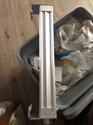 NEW PHD ML302733-REV-B PNEUMATIC CYLINDER  18'' STROKE 3'' BORE