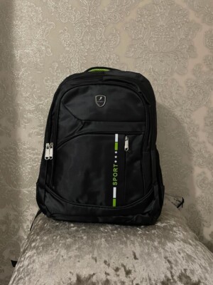 Untersitz 40x25x20cm leichter Handgepäck Rucksack in Kabinengröße