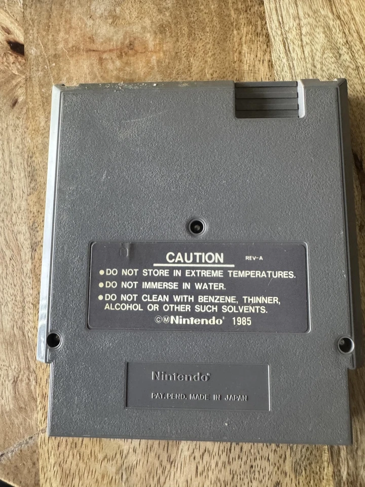 Milon's Secret Castle NES Game Cartridge Nintendo Hudson Soft Japan - Image 2 of 2