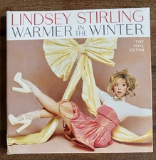 Lindsey Stirling Warmer In The Winter 4" Tiny Vinyl Feat Sabrina Carpenter NEW