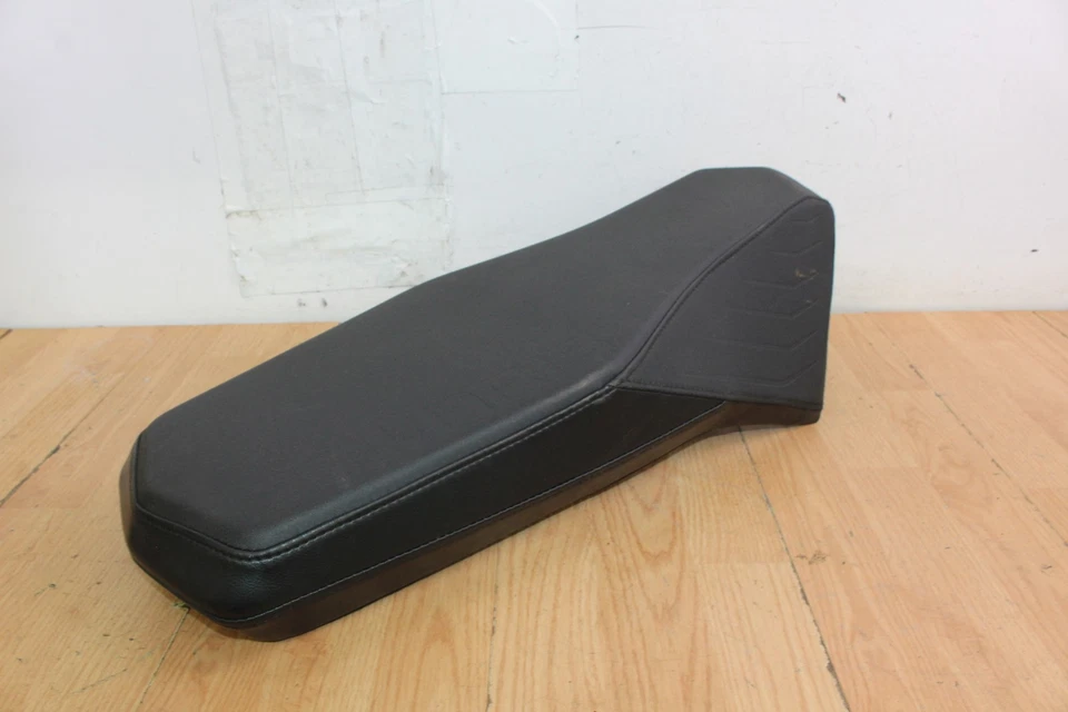 2023 Polaris Patriot 9R RMK Khaos Slash  Seat  - Image 2 of 4