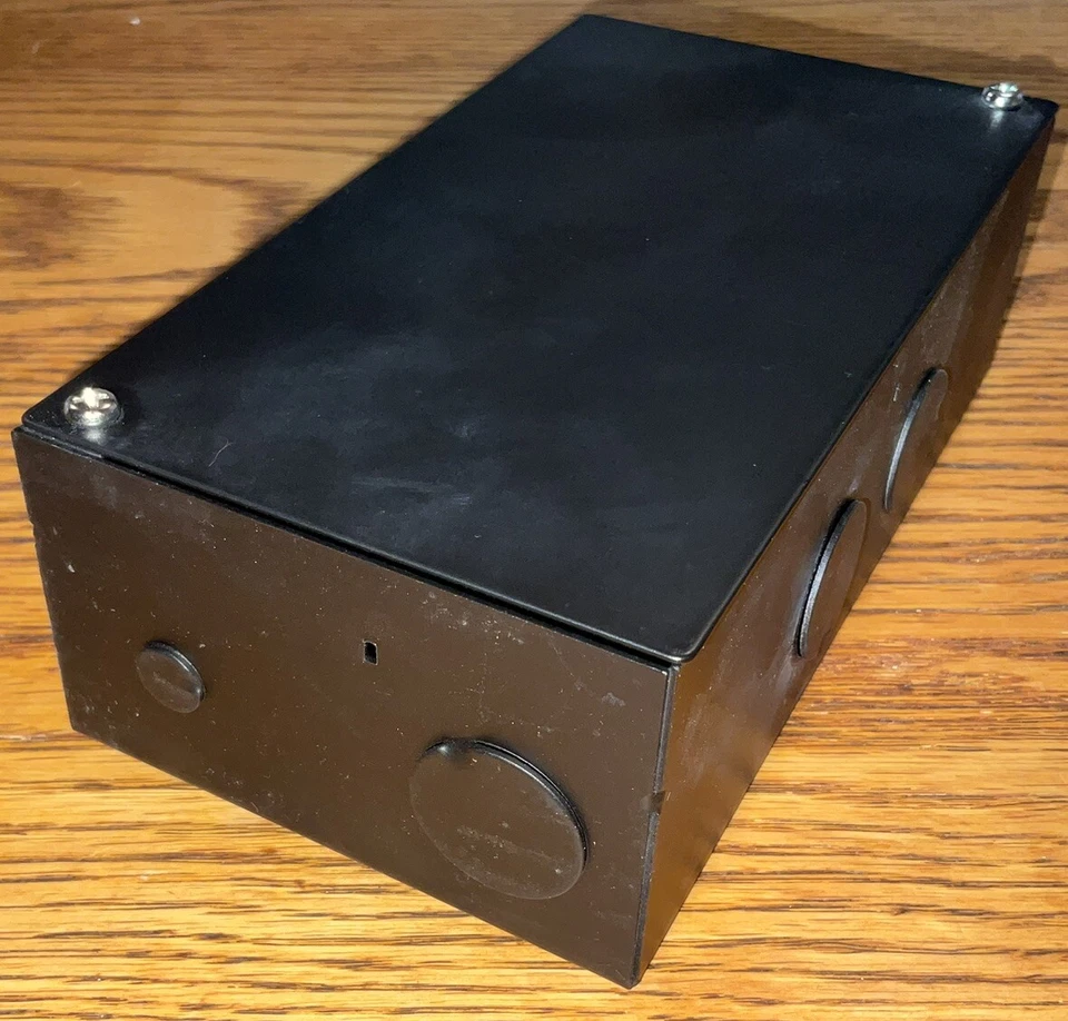 Caja de conexión transformador electrónico monorriel ETB iluminación WAC Foto 2 de 4