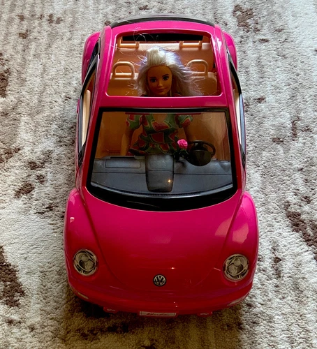 Vintage 2000 Barbie VW Volkswagen Beetle Bug Hot Pink Car by Mattel