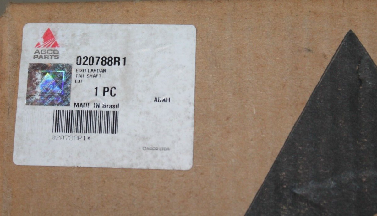 NEW NIB Agco Massey Ferguson 020788r1 NEW # V80907100 Double knuckle joint