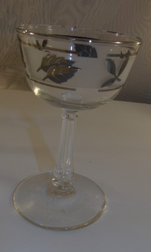 6 Vintage Libbey Glass Company Silver Leaf Cocktail Glasses Drinking - Picture 2 of 3