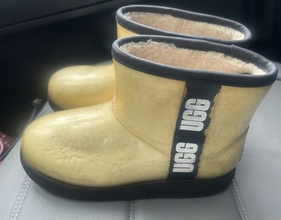 UGG  Kids Classic Clear Mini Waterproof Boots Size 3 boys And Girls