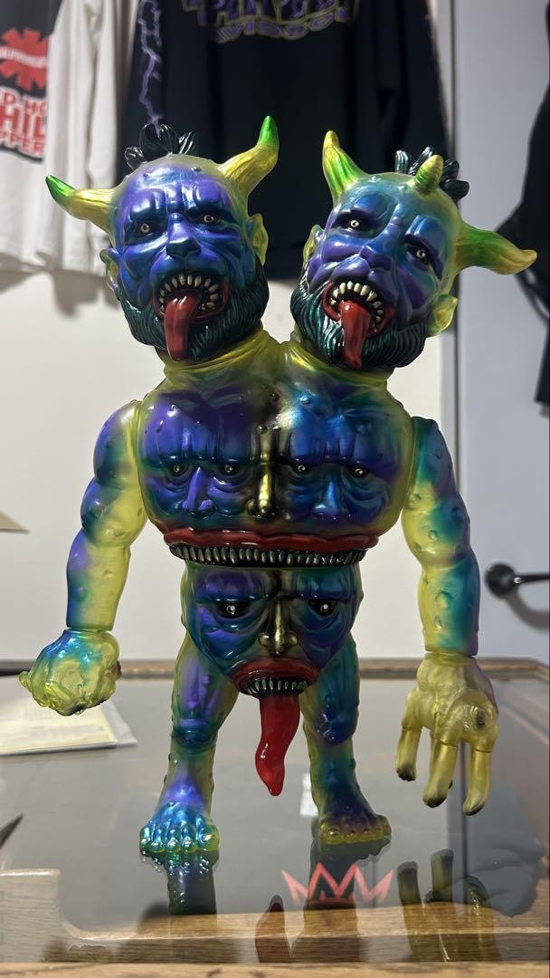 新品　izmonster SAVAGE KING EMERALD EDITION Savage King izumonster toy art gallery Soft Vinyl Figure F/S