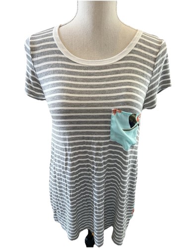 P S Kate S Pullover Top Scoop Neck Short Slvs Floral Back Gray Stripe Front Pkt