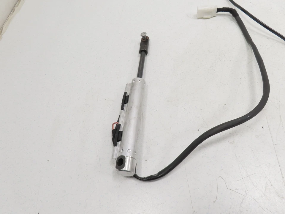 16 Nissan 370Z Convertible #1305 Par de Cilindros, Elevador Trasero de Vidrio Convertible Suave Foto 3 de 4