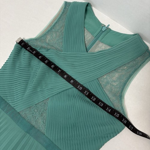 BCBGMaxAzria Abbie Dress Agate Green Fit & Flare Lace Pleated Accent, Size 8 - Picture 11 of 12