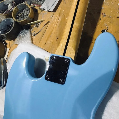 High Quality 4 String Jazz Electric Bass guitar Real Photos Fine Workmanship - Picture 3 of 5