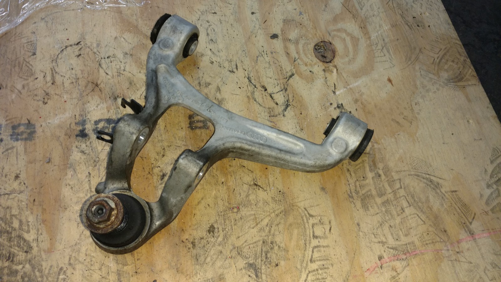 LAMBORGHINI GALLARDO LP560 FRONT LEFT UPPER CONTROL ARM OEM 420407505A