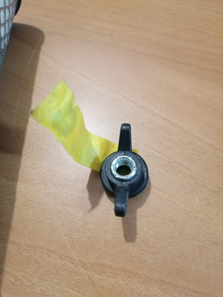 Filtre à air JOHN DEERE AM108241 D'origine - Photo 2/2