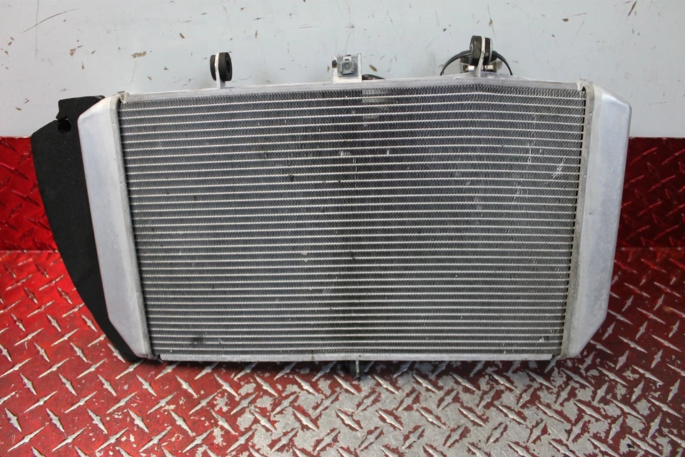 2011 - 2019 KAWASAKI NINJA 1000 OEM RADIATOR & COOLING FAN NO LEAKS SEE DES NJ48 - Image 3 of 4