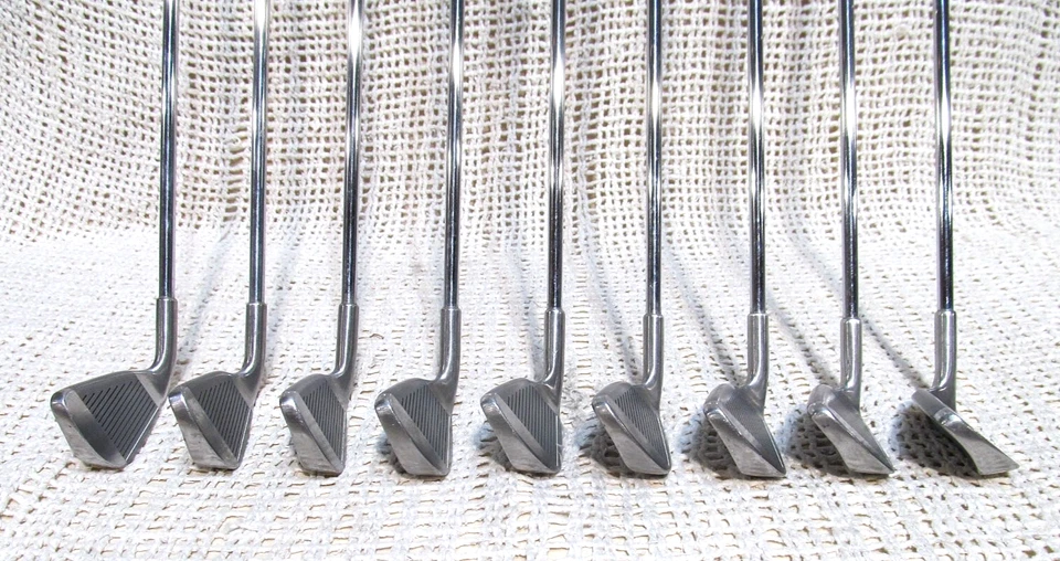 Juego de 9 piezas de hierro Spalding MOLITOR para mujer tamaño mediano (3-PW, SW) diestro ~ varillas de acero para dama Foto 4 de 4