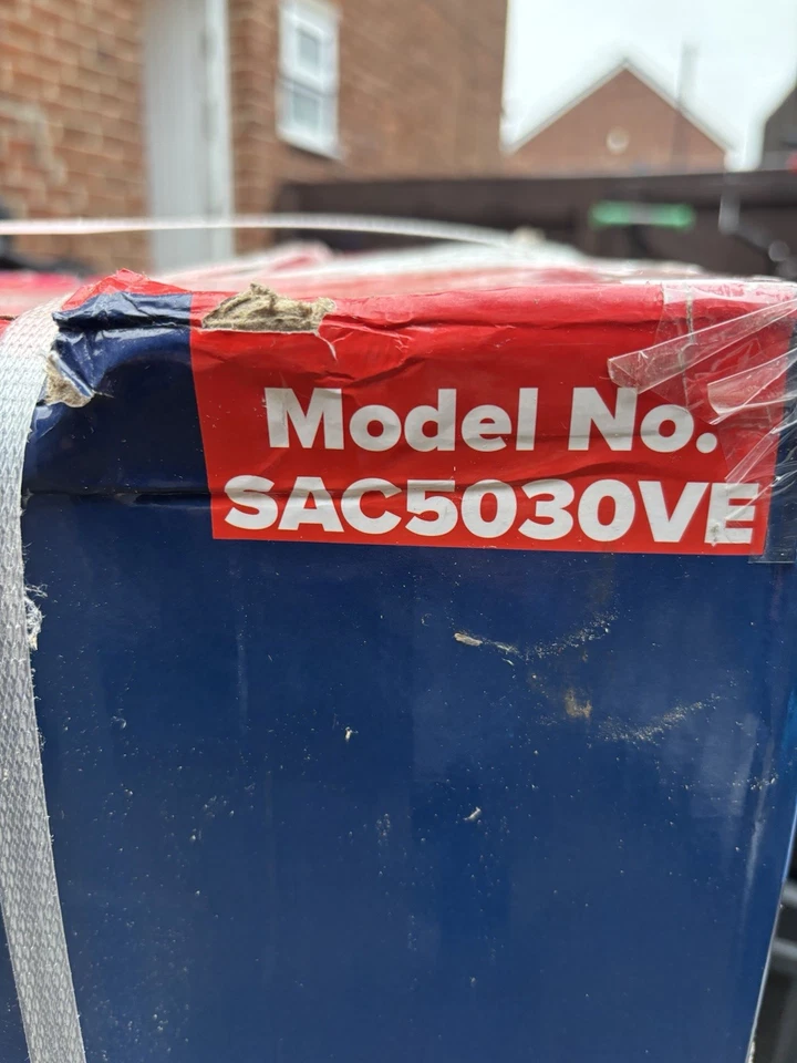Sealey SAC5030VE Air Compressor 50 Litre, Brand New In Box - Image 3 of 3