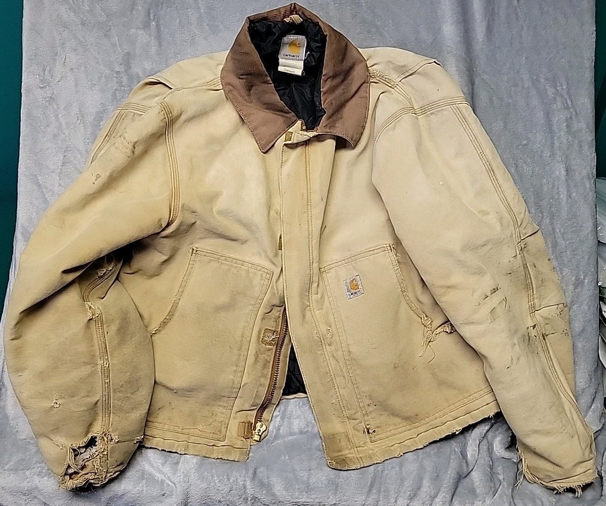 Carhartt Chore Coat Arctic Duck Distressed J02BRN Size 42 Regular 2002 Vintage
