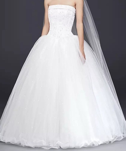 David’s Bridal White Strapless Tulle Wedding Dress w/ Beaded Satin Bodice Size 2