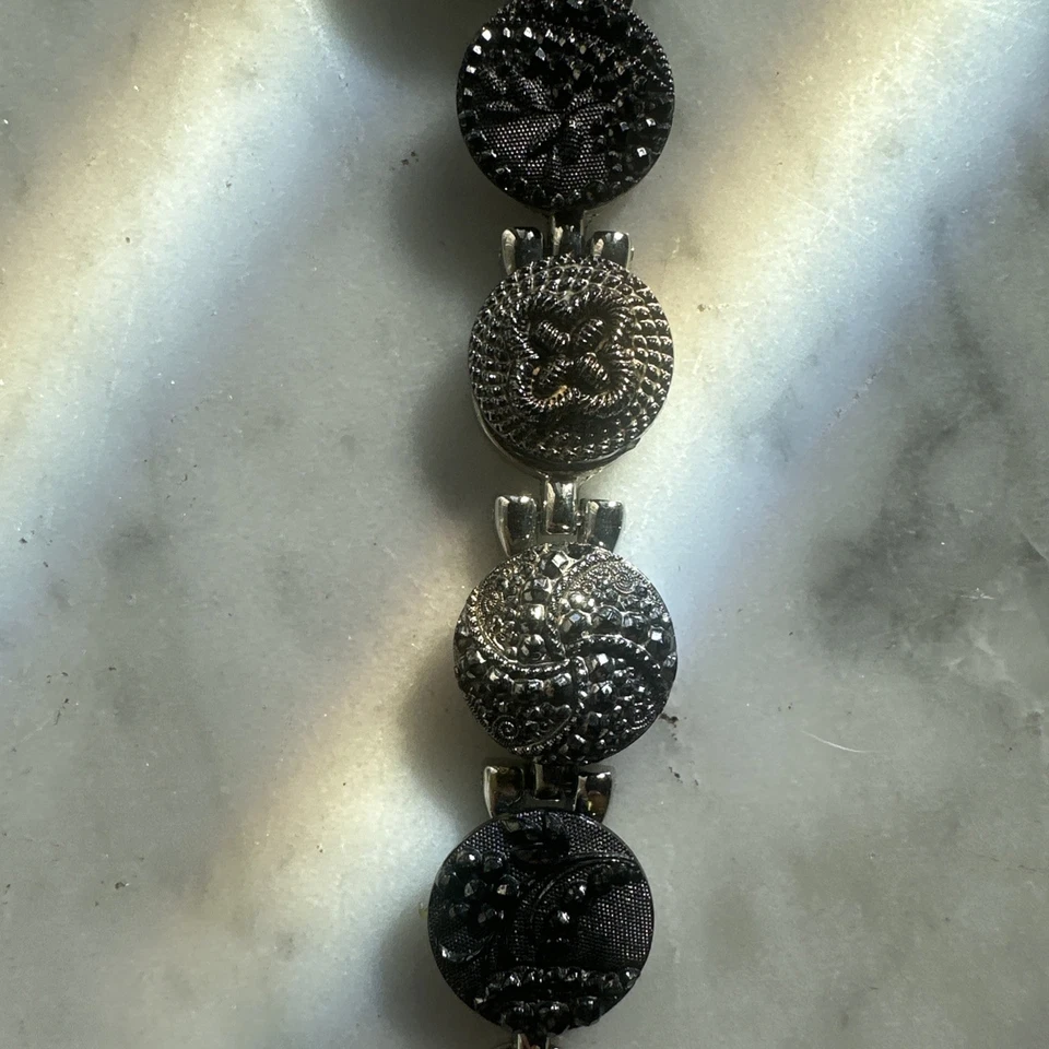 Working Xanadu Marcasite Quartz Wristwatch | 7” Whimsy Goth Victorian Floral - Image 4 of 4