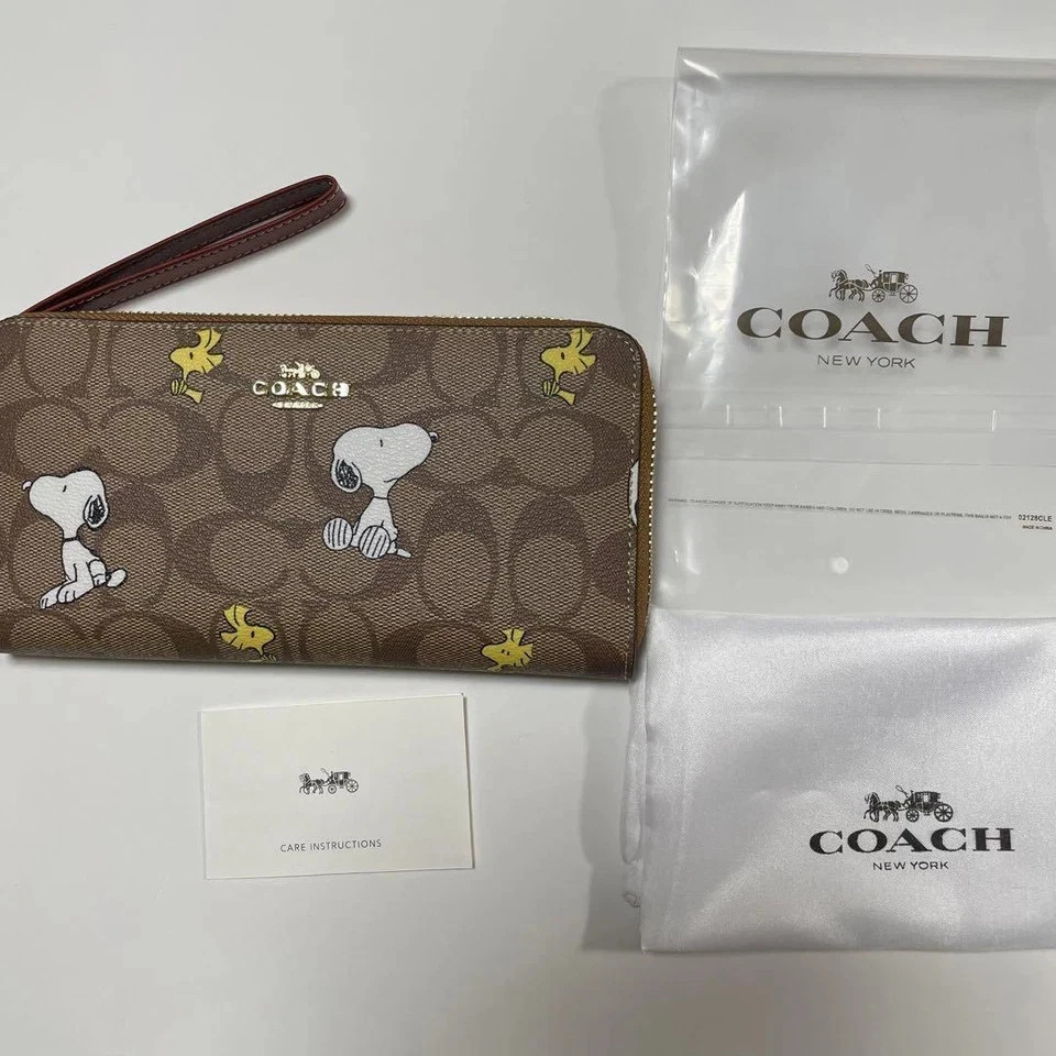 COACH x PEANUTS Long Zip around Wallet Snoopy Woodstock Khaki Signature thumbnail 2