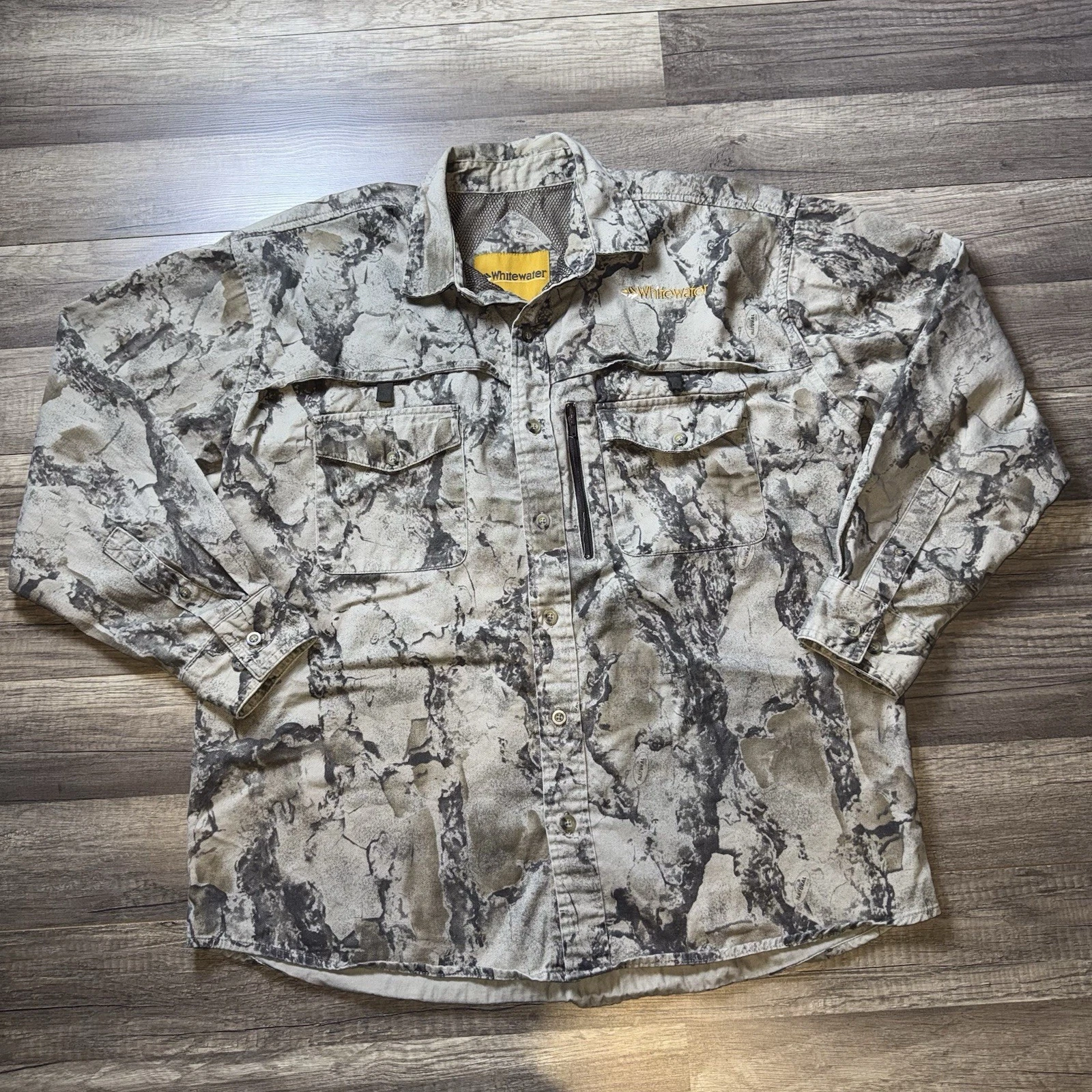 Whitewater Camo Fishing Shirt Mens L Vented Outdoor Long Sleeve Button Up Huntin
