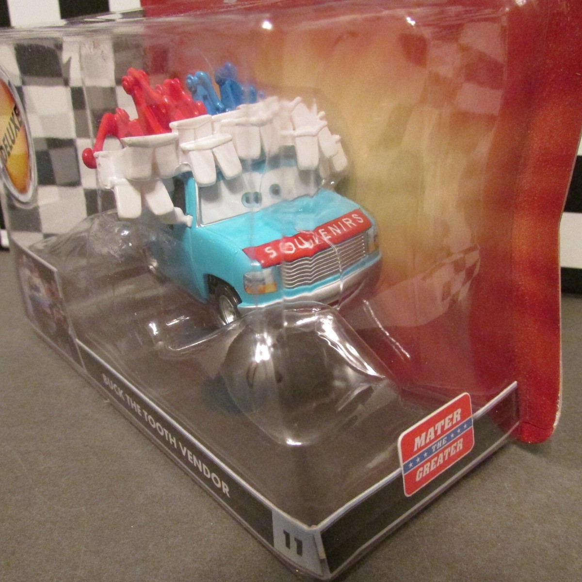 カーズ　マテル　BUCK THE TOOTH VENDOR s-l400.jpg