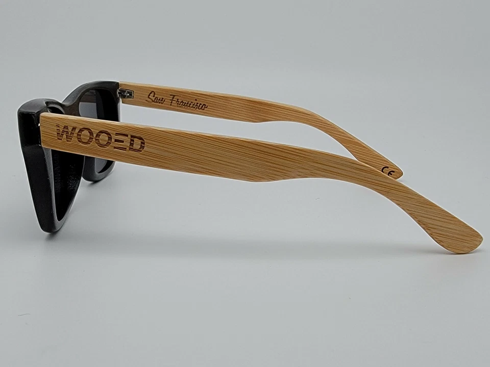 Gafas de sol WOOED Pacific pequeñas de dos tonos marco negro blanco gris madera polarizada Foto 4 de 4