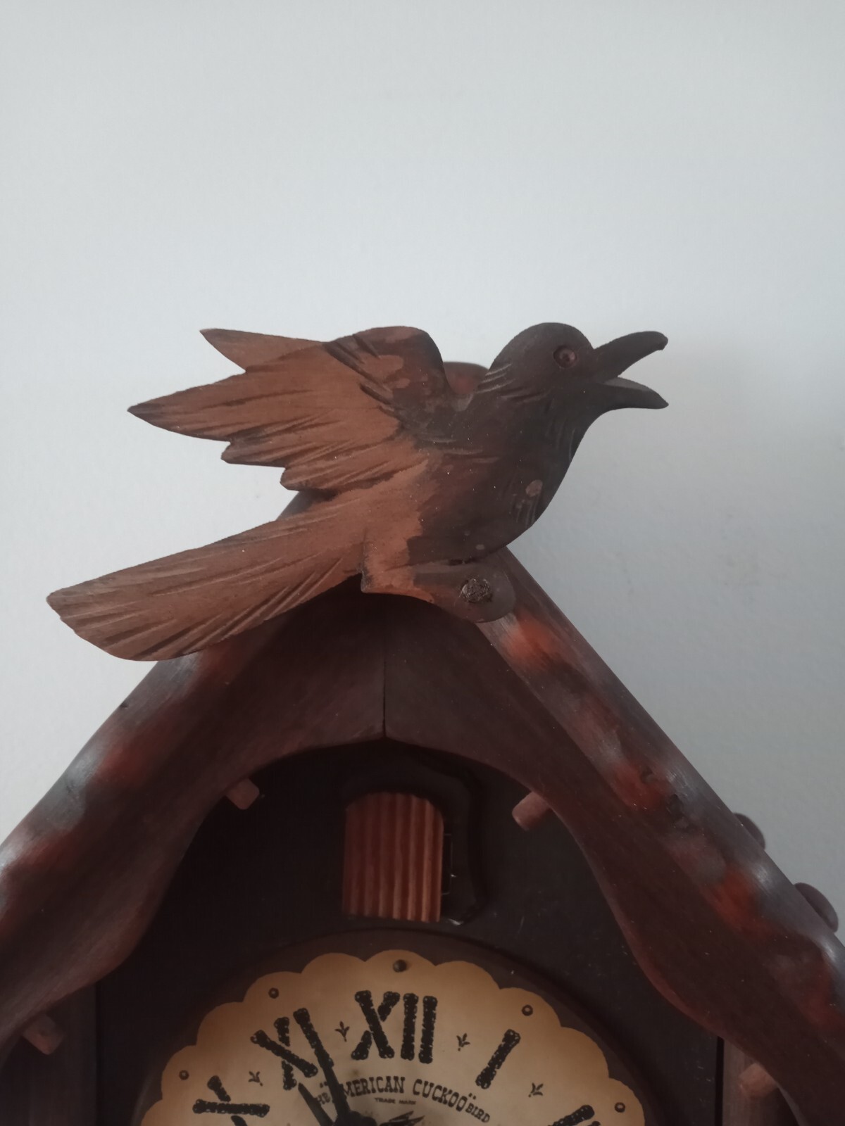 Vintage 1967 NEW ENGLAND CLOCK CO AMERICAN CUCKOO BIRD CLOCK & WEIGHTS