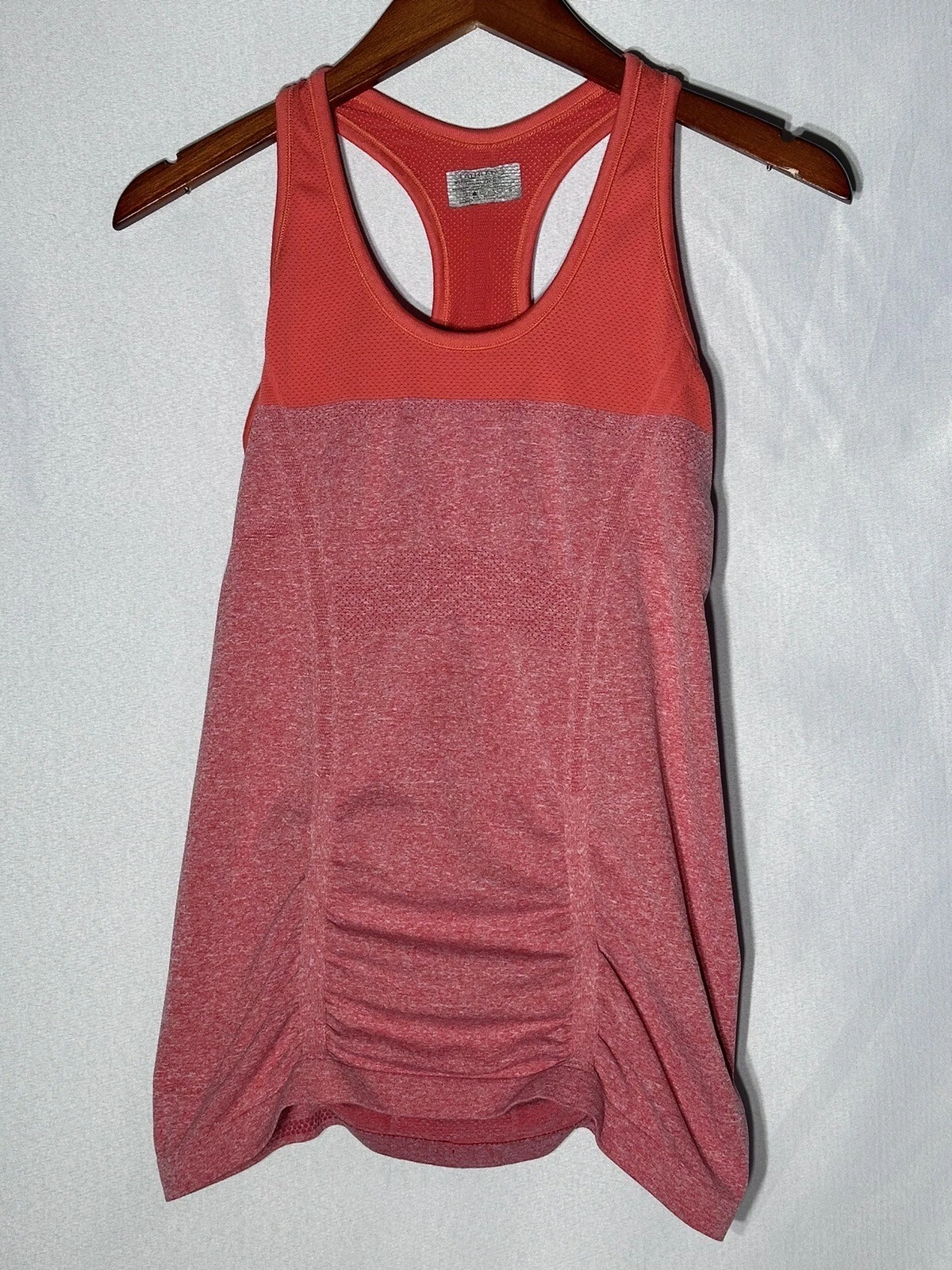 athleta fast track seamless sleeveless tank-top