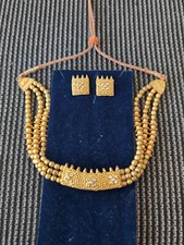 Holiday Gift Ideas fashion jewelry necklace and earring set.