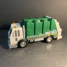 Tonka Metro Dept Of Sanitation 2013 Hasbro Lights Up Sounds Garbage Truck Works