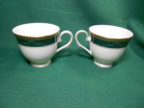 Lenox Classic Edition Collection 2 Coffee Cups and Saucers Green and Gold - Picture 7 of 9