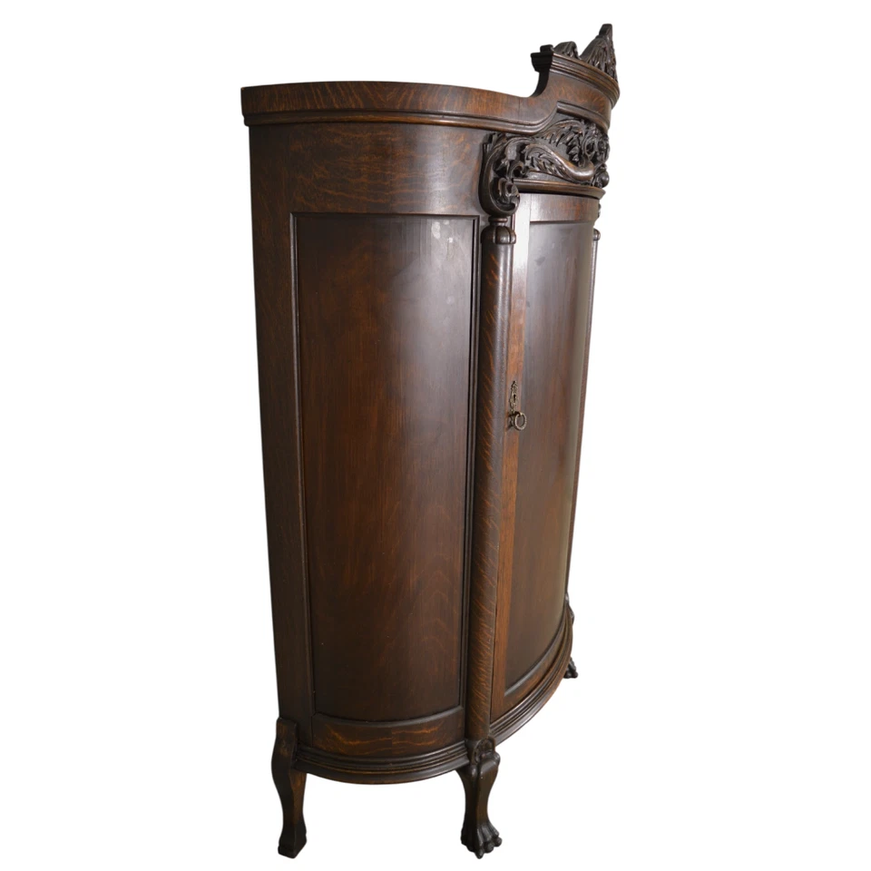 Gabinete de curiosidades puerta ciega de roble victoriano, leones y grifos tallados, década de 1890 #22381 Foto 4 de 4