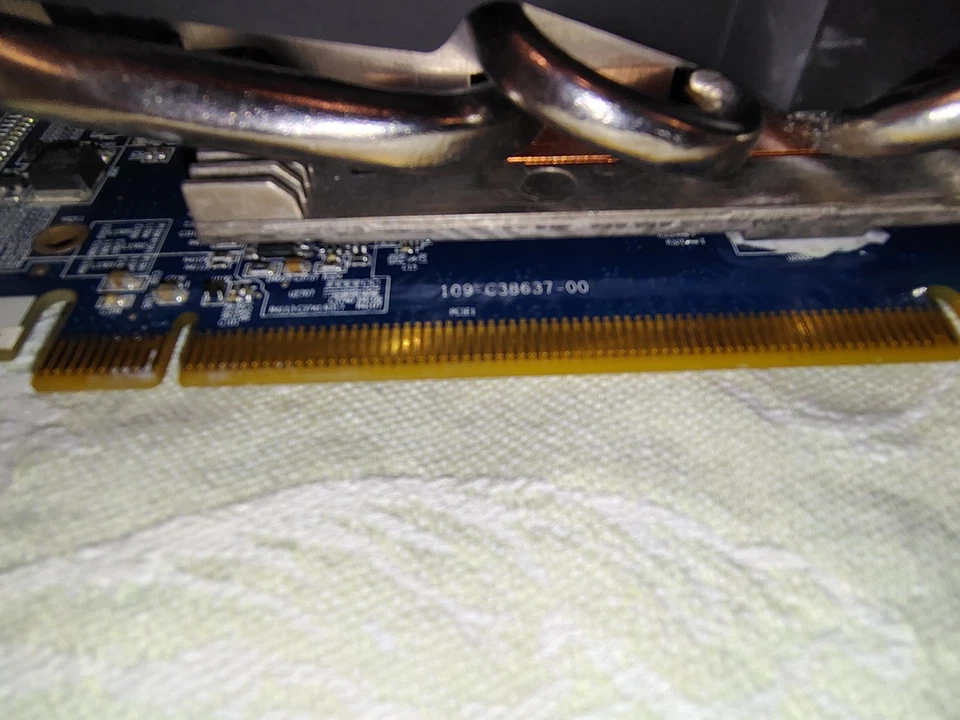 Vapor-X HD 7950 3GB GDDR5 | AMD Radeon Sapphire Graphics Card | Working - Image 3 of 4