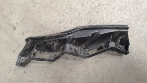 Stütze Stoßstange Vorne seitlich Rechts VW Passat Variant 2.0 TDI Bj 2005 3C/3CC