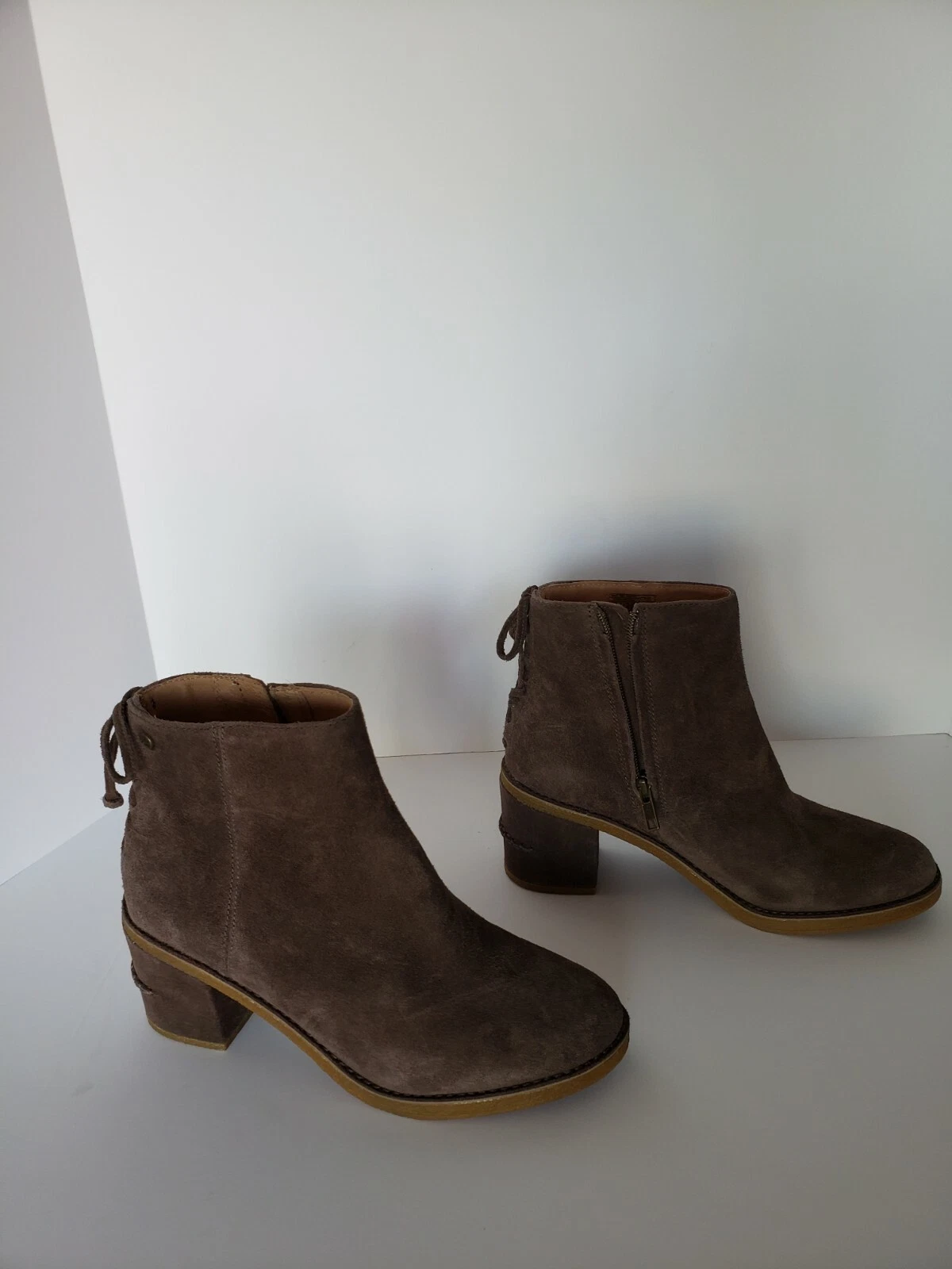 STIVALETTI DONNA UGGS MARRONE CERNIERA TAGLIA 9 nuovi con etichette