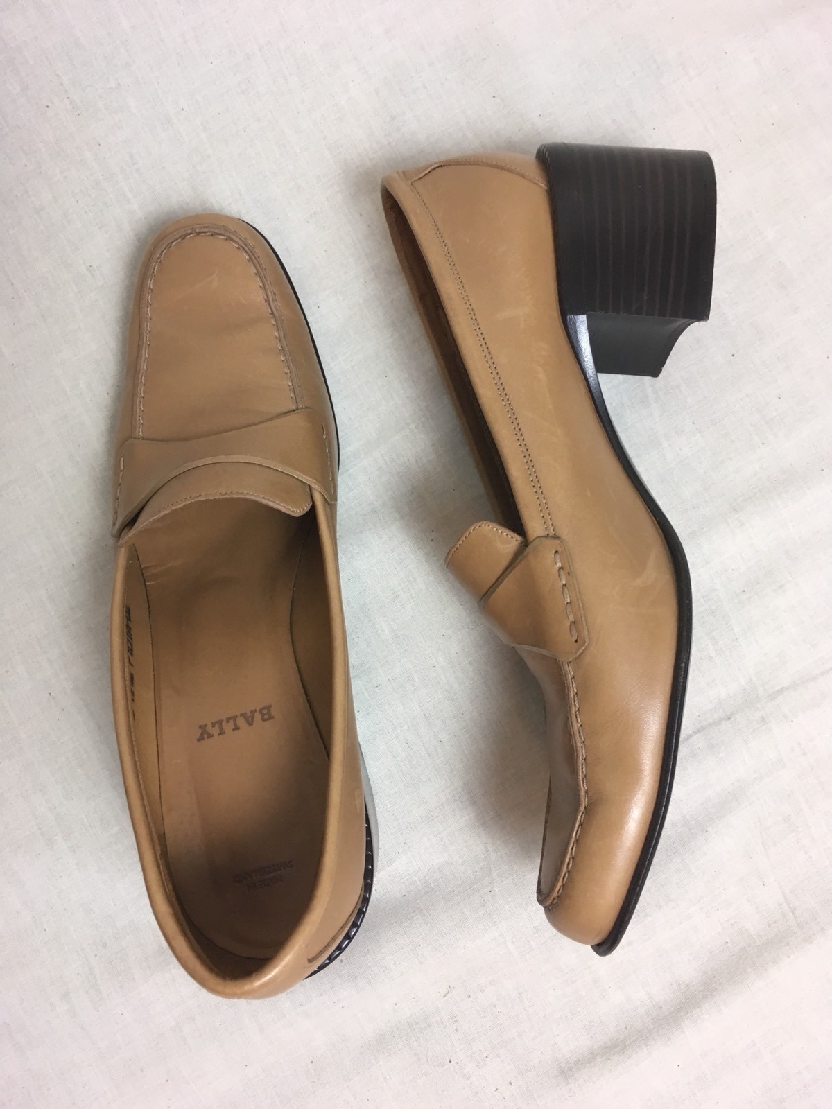 Vintage Donna’s BALLY Loafers All Pelle Camel Block Heel Donna’s Vintage Sz 8 (Made in Italy) 1a230f Vintage Donna’s BALLY Loafers All Pelle Camel Block Heel Donna’s Vintage Sz 8 (Made in Italy) 1a230f