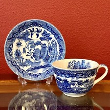 VTG Blue Willow Made in Occupied Japan 1940-50s Porcelain Teacup Saucer Set