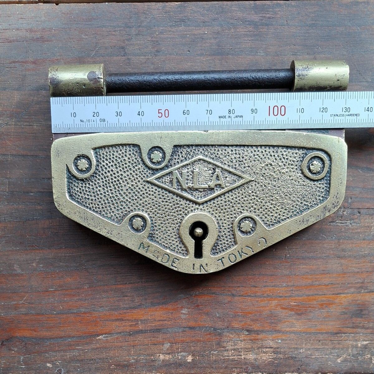 Vintage Simple karakuri trick lock Japanese iron puzzle lock kura