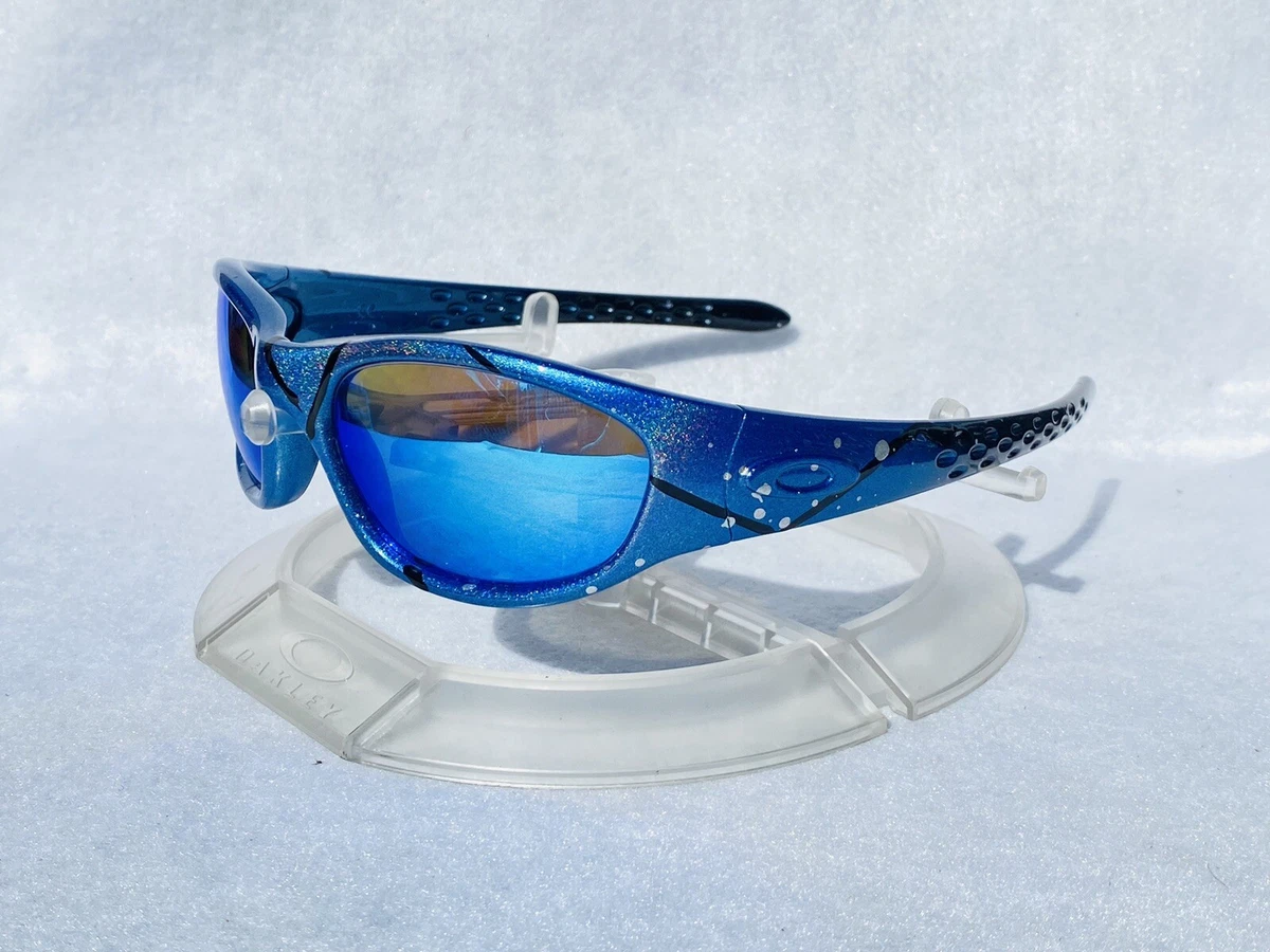Oakley blue cheap tint sunglasses