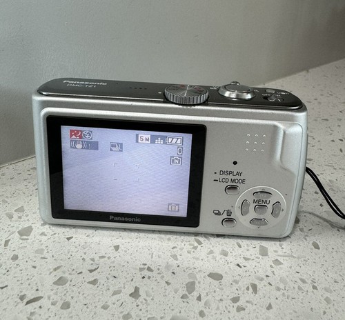Panasonic LUMIX DMC-TZ1 Silver Digital Camera With Case And New Charger! WORKS! - Picture 6 of 11