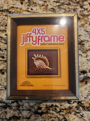Jiffy Frame 4x5 Needlepoint NOS Vintage Retro Wood 1978 Sunset Design