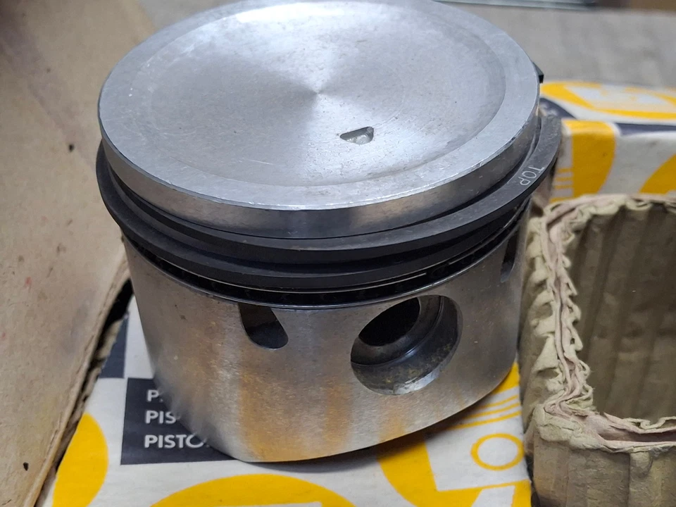 Covmo 4 pistones 18742 STD 1970-71 Triumph BH51 097 diámetro 3,2869/83,487 mm 1709 CC Foto 3 de 4