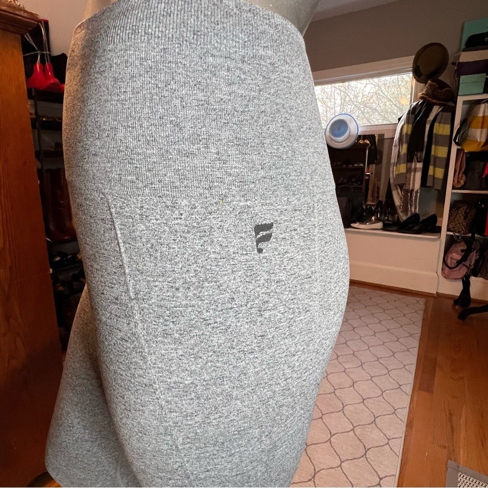 Fabletics Sync Seamless High-Waisted Gray Perfora… - image 3